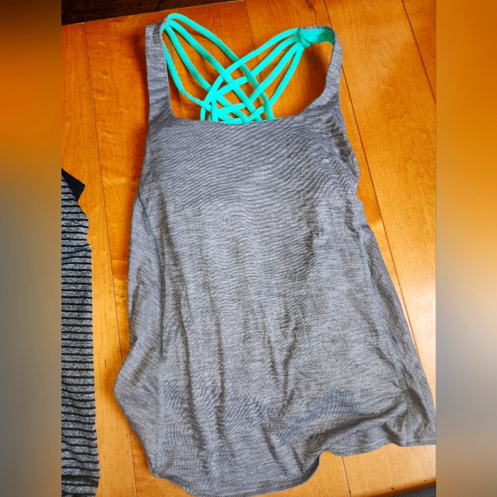 Set of 3 Lululemon Yoga Athletic Shirts With Built In sports bras SIZE 6